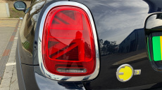 MINI Hatchback 135kW Cooper S Level 3 33kWh 3dr Auto Electric Hatchback